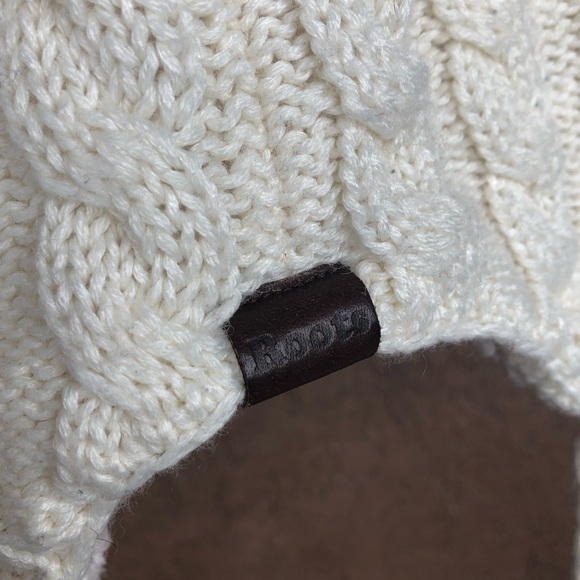 ❄️ Roots Winter Hat - Picture 2 of 4